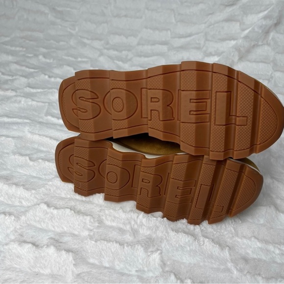 SOREL Women’s  KINETIC CARIBOU Waterproof Boot Size 5 - Picture 9 of 14